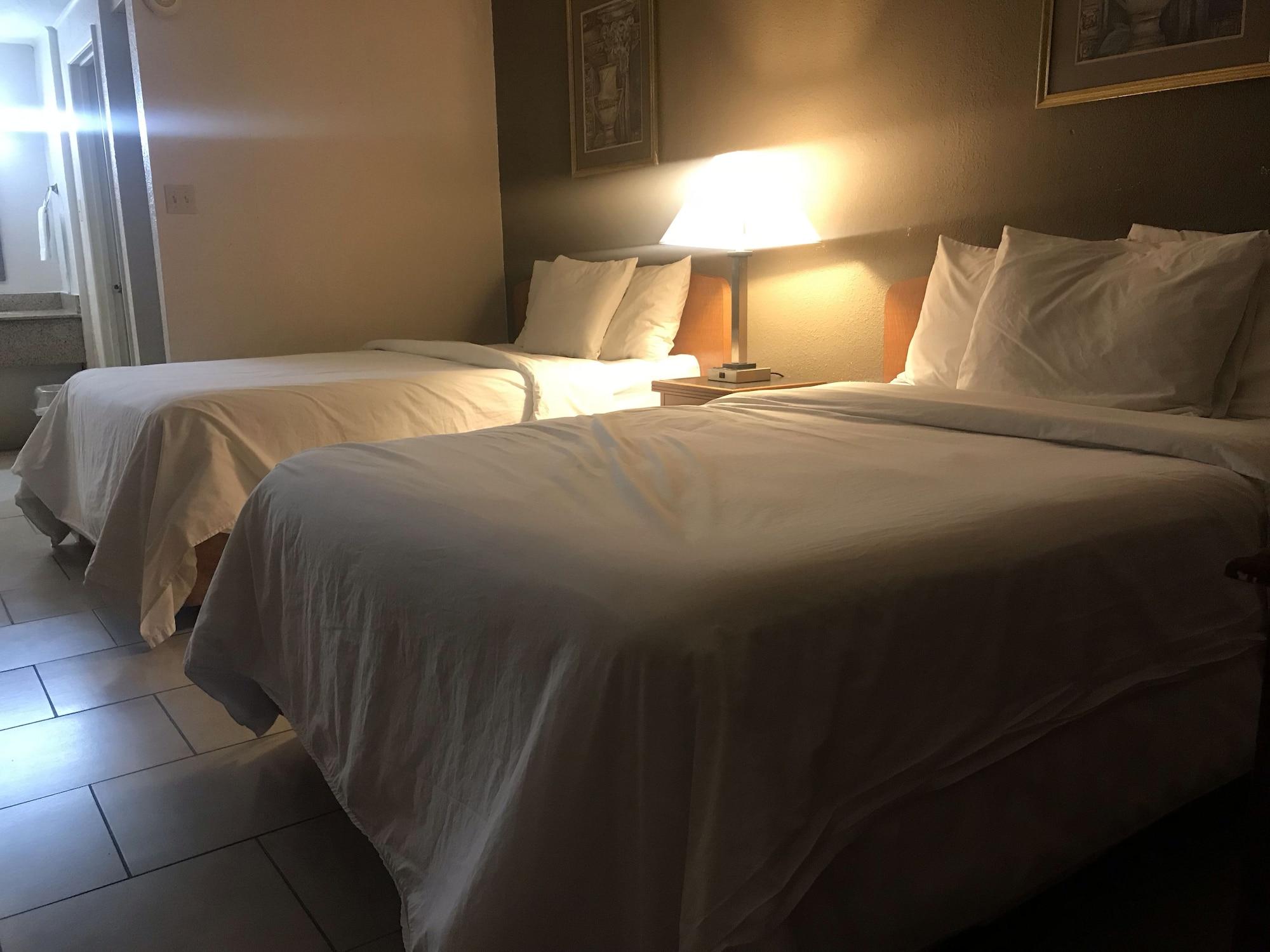 Bear Mount Inn & Suites بيدجن فورج المظهر الخارجي الصورة