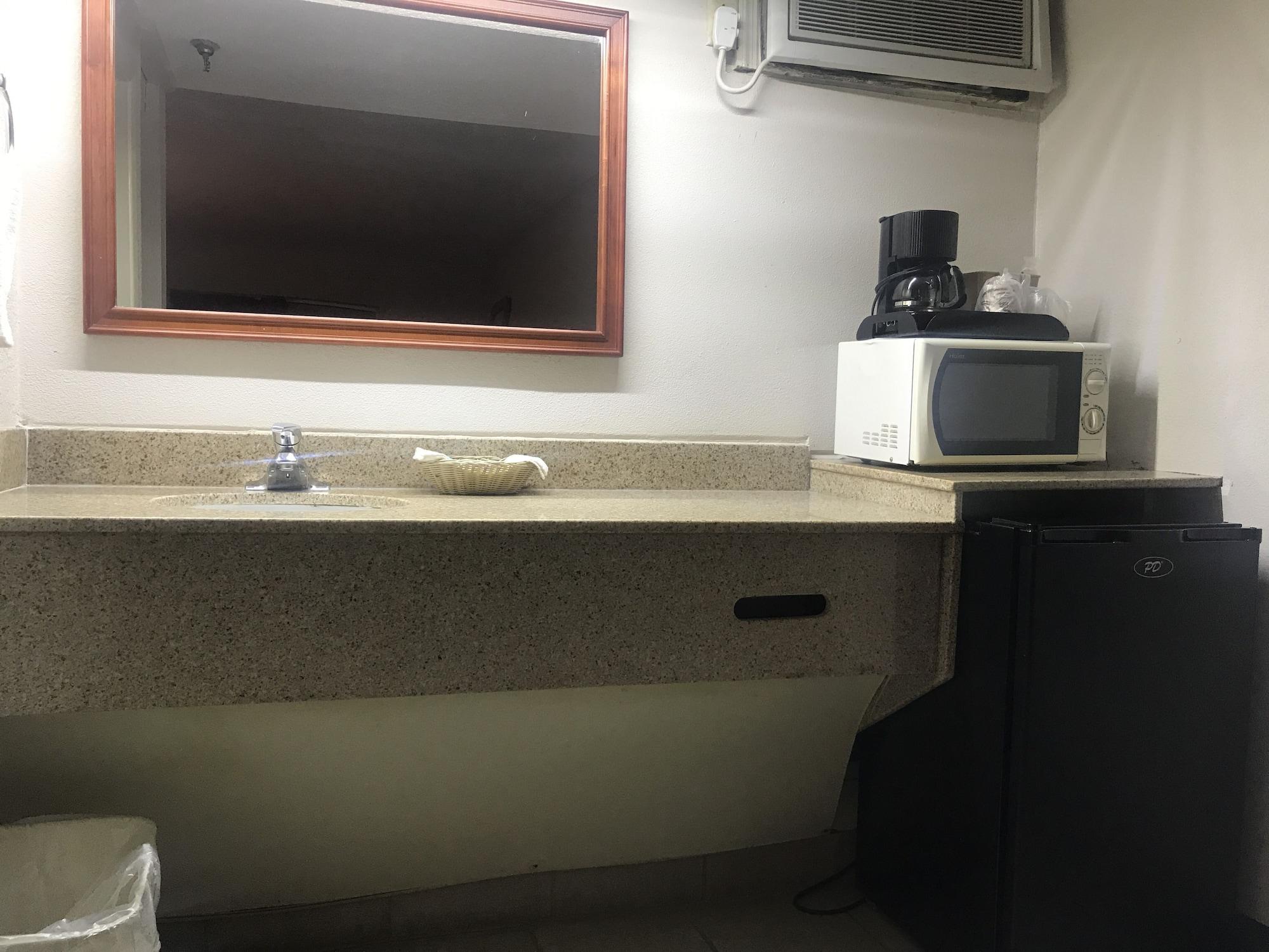 Bear Mount Inn & Suites بيدجن فورج المظهر الخارجي الصورة