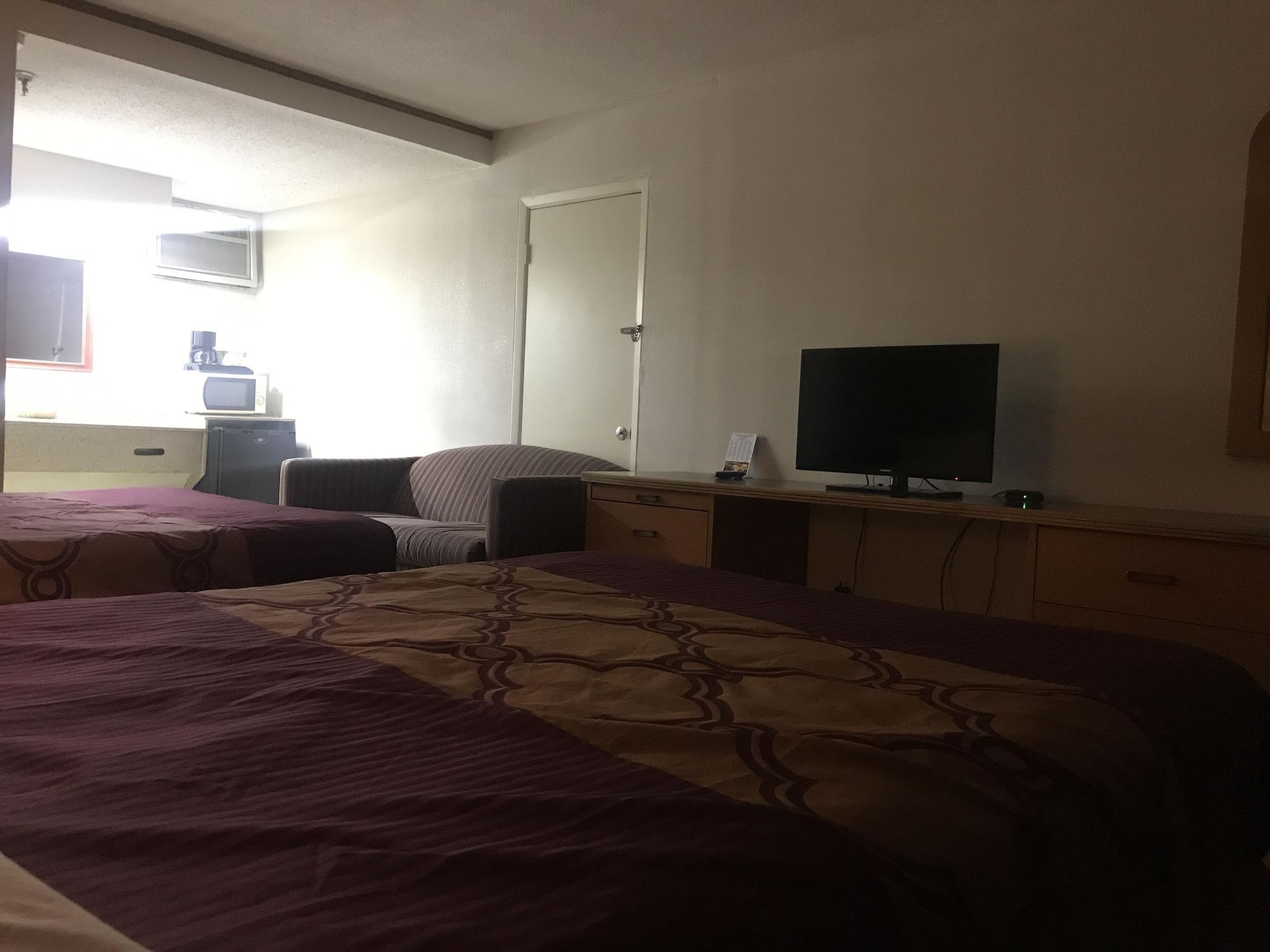 Bear Mount Inn & Suites بيدجن فورج المظهر الخارجي الصورة