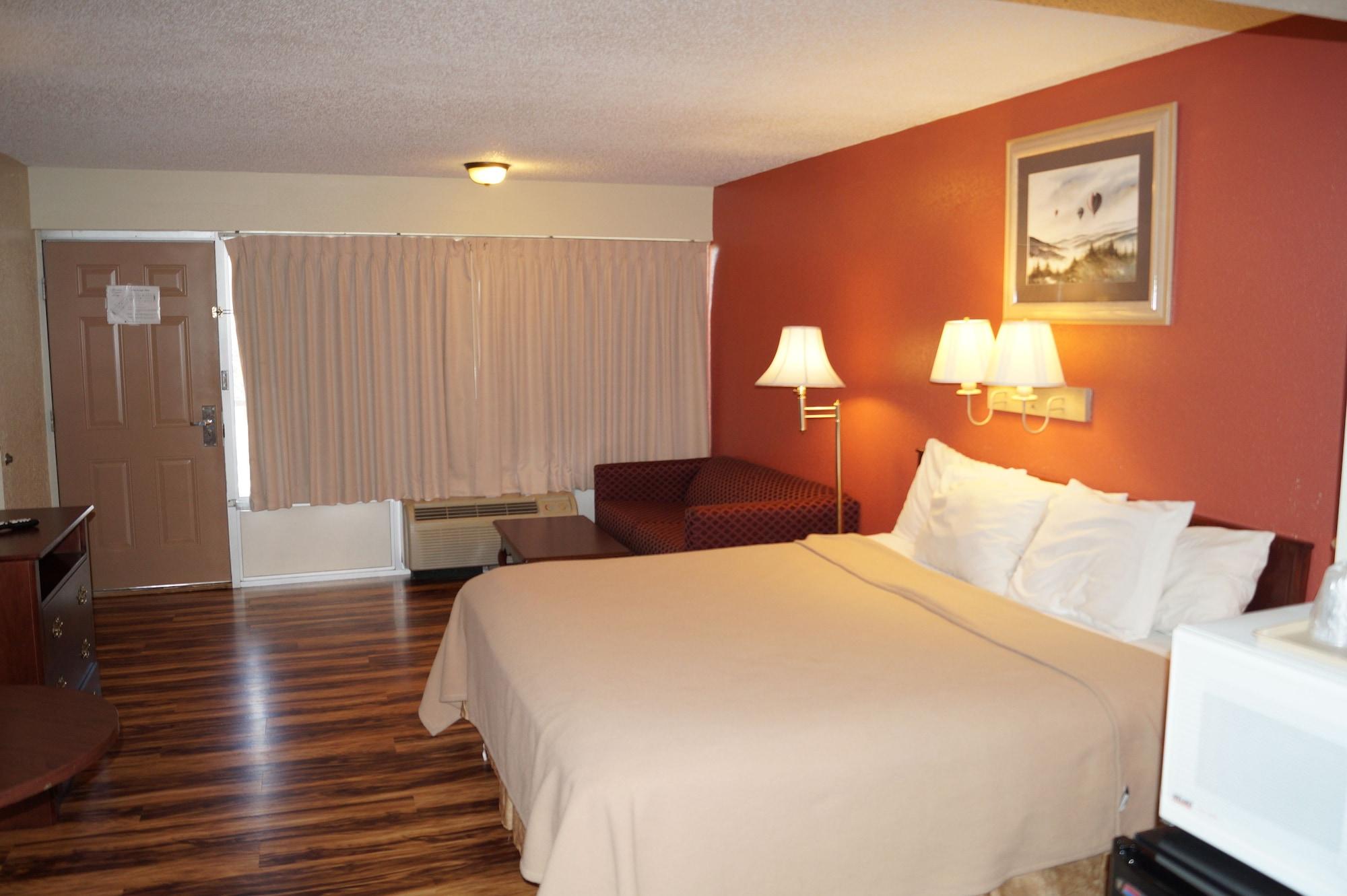 Bear Mount Inn & Suites بيدجن فورج المظهر الخارجي الصورة