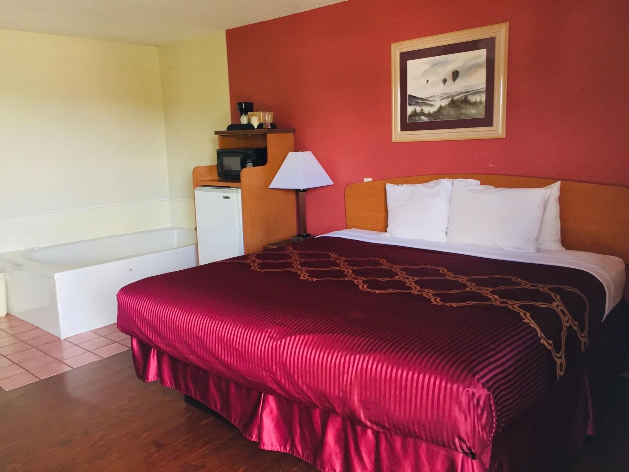 Bear Mount Inn & Suites بيدجن فورج المظهر الخارجي الصورة