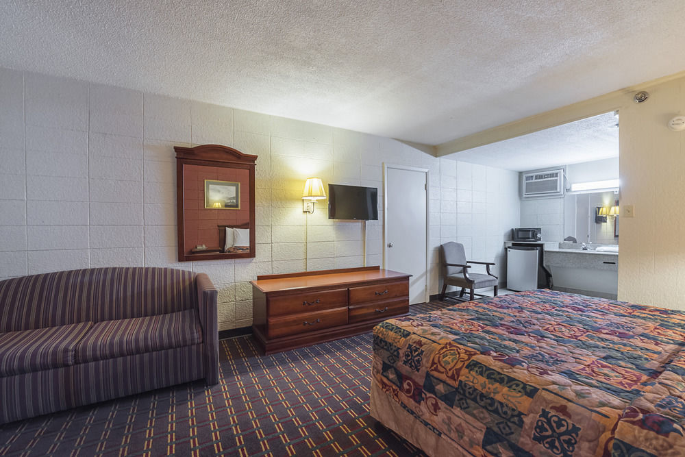 Bear Mount Inn & Suites بيدجن فورج المظهر الخارجي الصورة